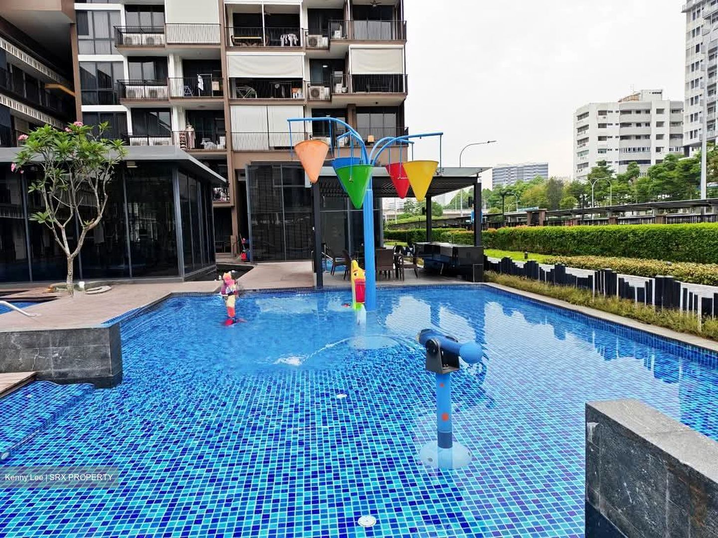 Sant Ritz (D13), Condominium #548438011